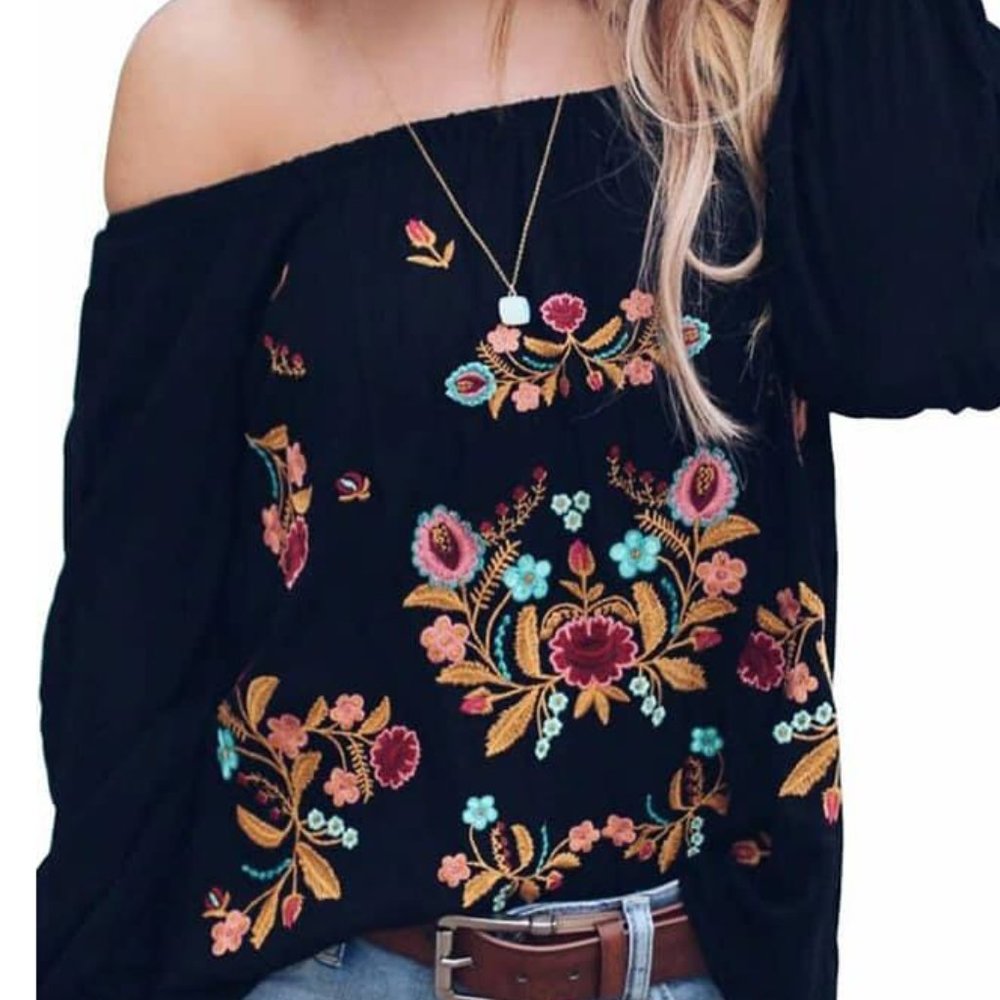 Ava Embroidery Top